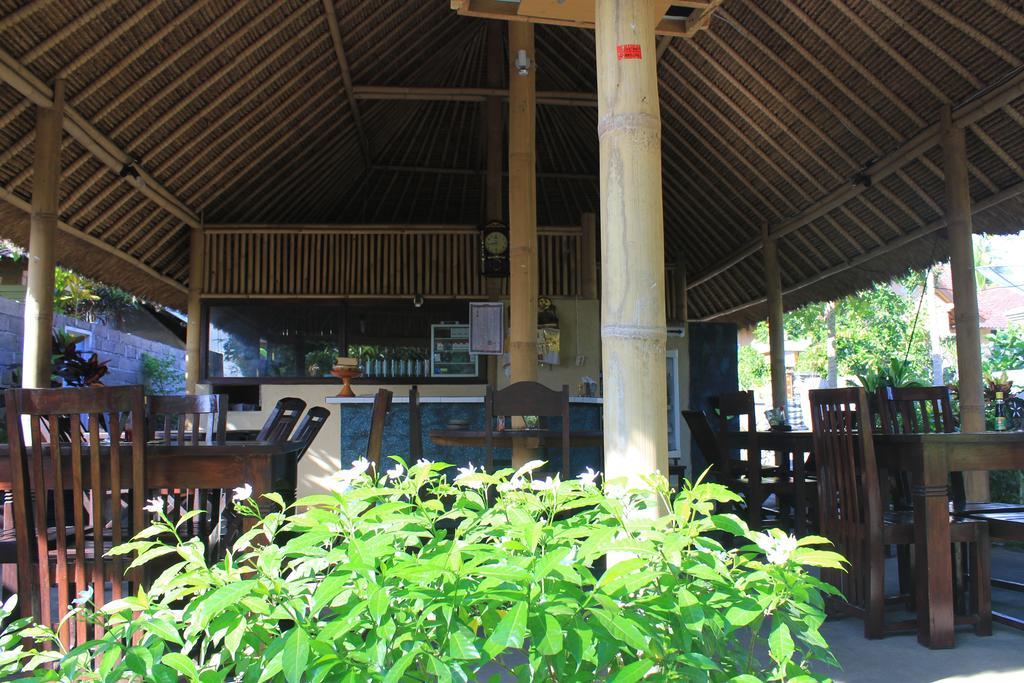 Santa Fe Homestay & Warong Amed Eksteriør billede