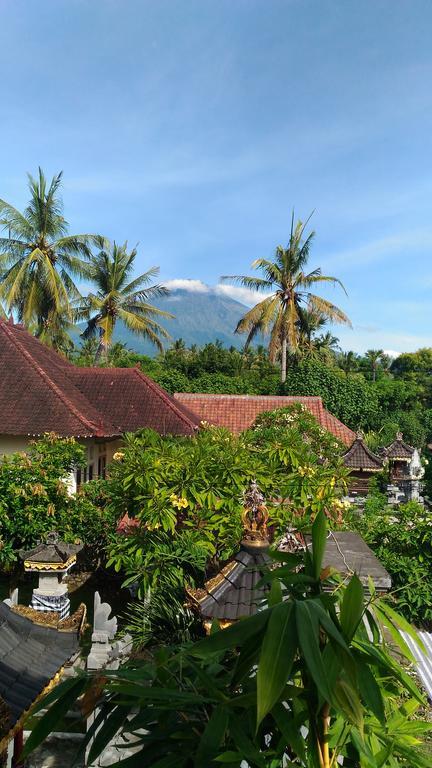 Santa Fe Homestay & Warong Amed Eksteriør billede